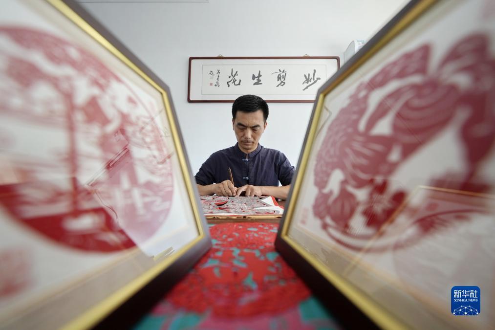 欢乐炸三张官网